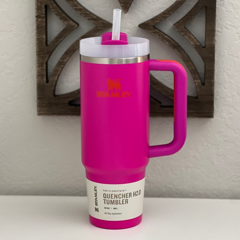 STANLEY The Flowstate Quencher H2O Tumbler Vivid Violet Fuscha 30 Oz NWT